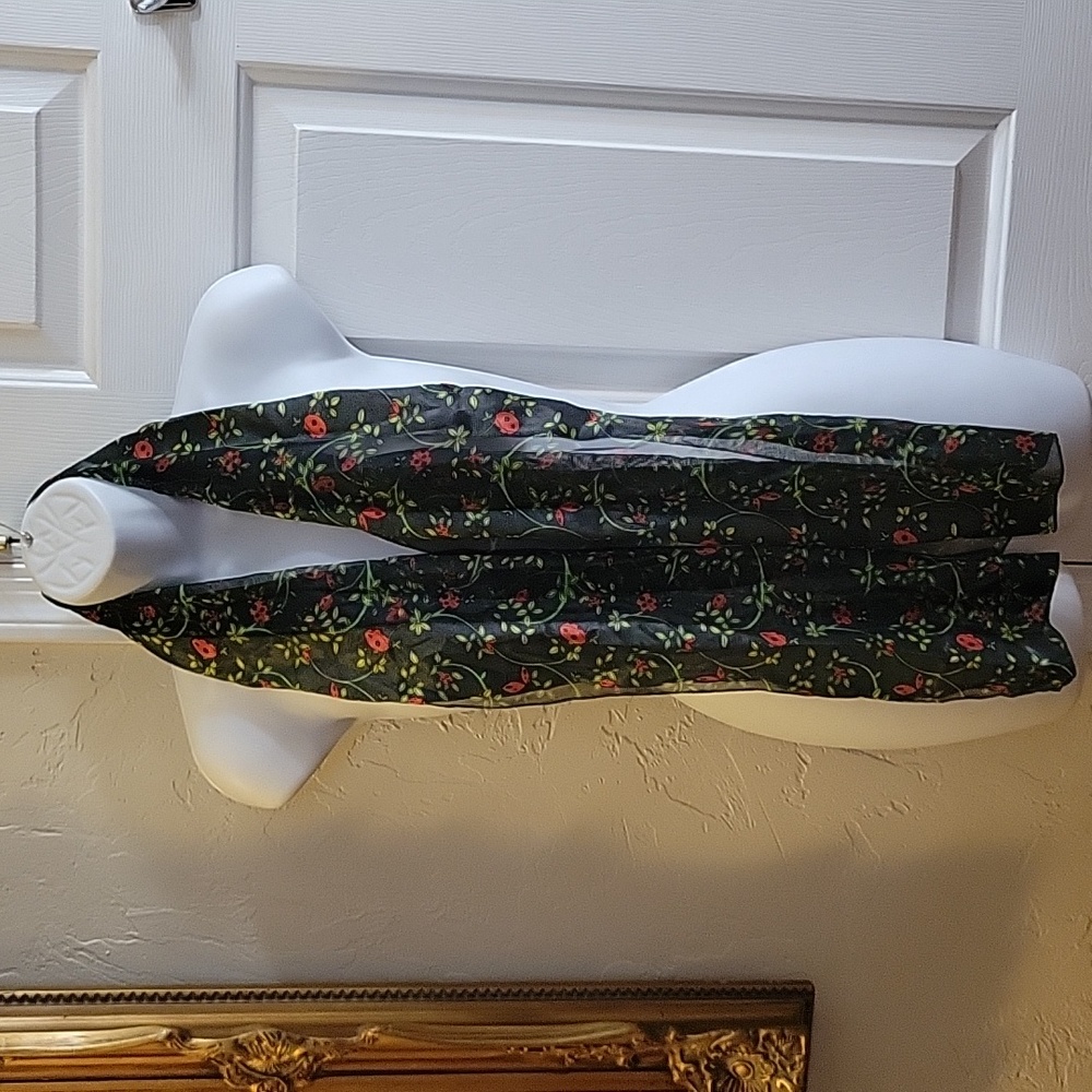 Floral Black and Red Women's Scarf